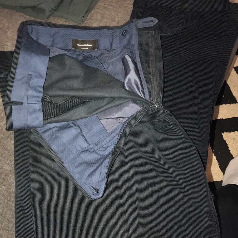 Ermenegildo Zegna Size 58R Navy Blue Corduroys